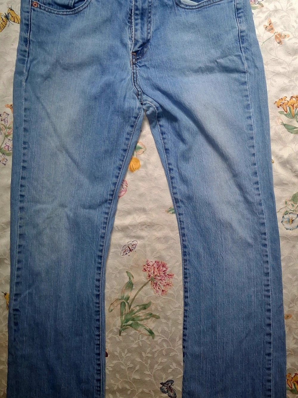 Levi's Women's Light Wash Bootcut Jeans
